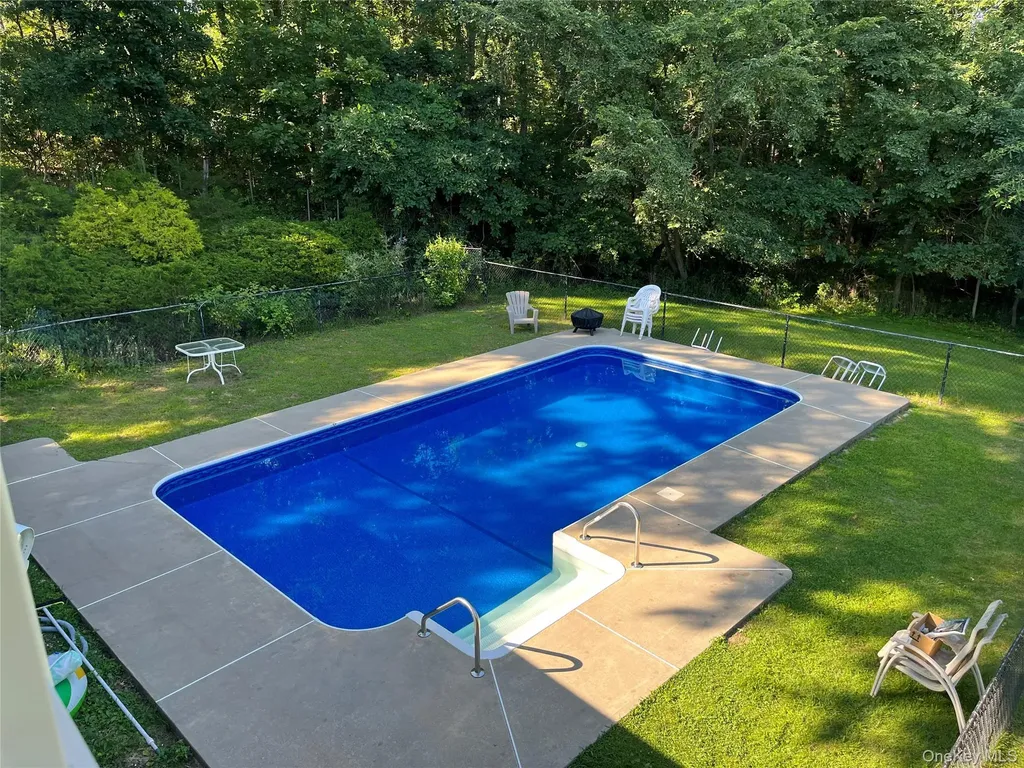 51 Lakeside Road Newburgh NY 12550