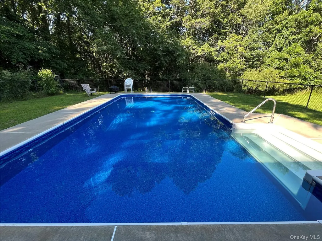51 Lakeside Road Newburgh NY 12550