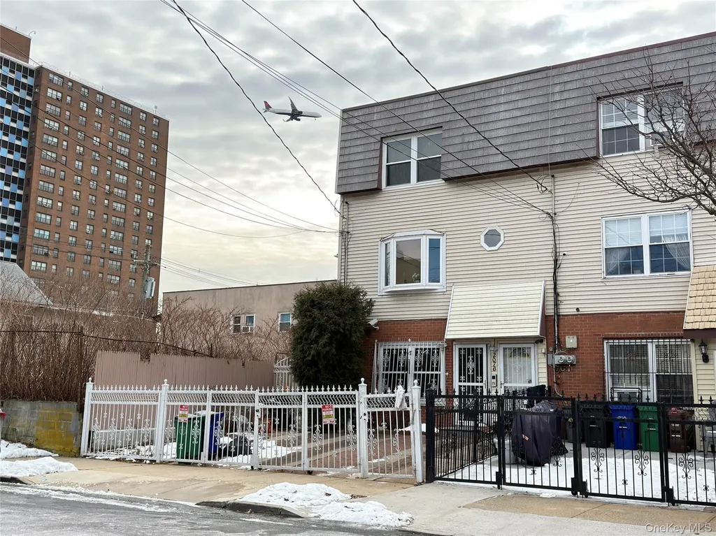 2076 Caesar Place Bronx NY 10473