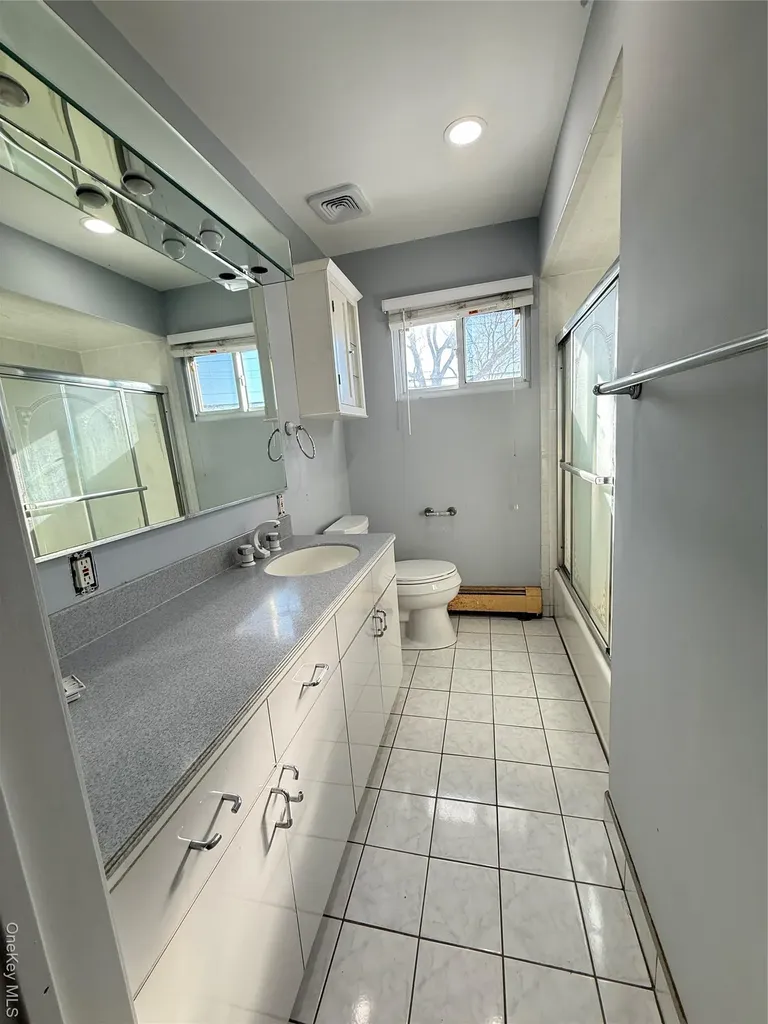 1003 Steele Boulevard Baldwin NY 11510