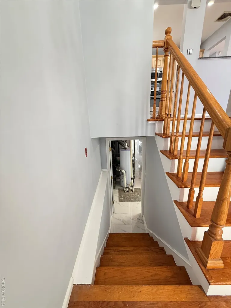 1003 Steele Boulevard Baldwin NY 11510