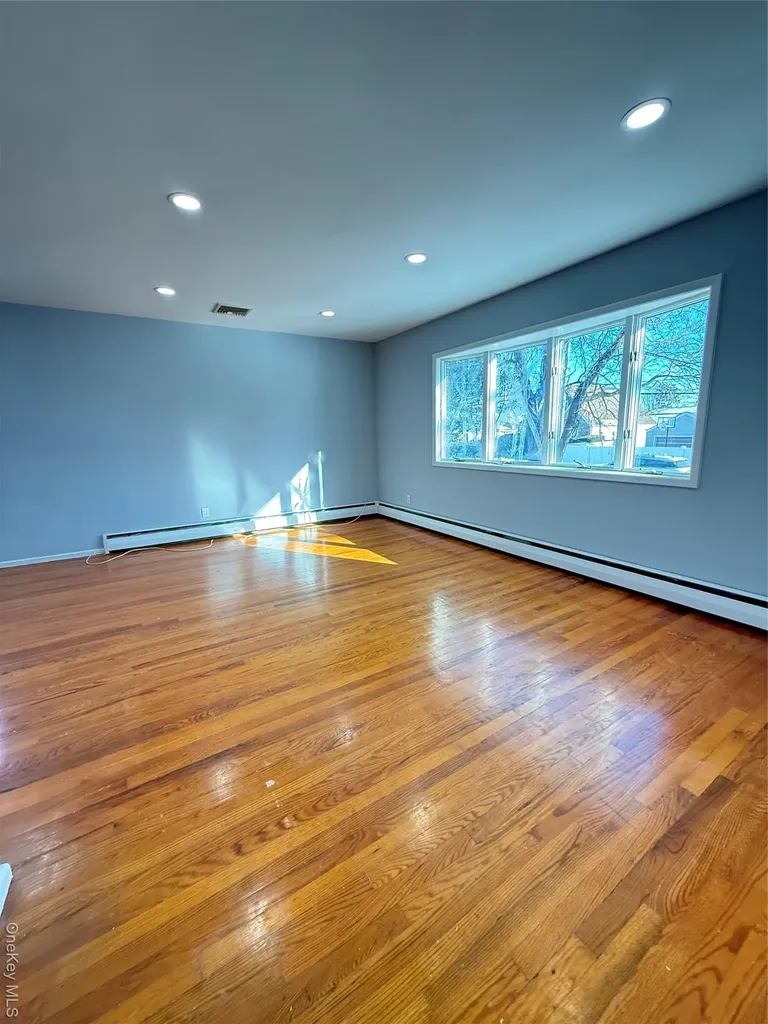 1003 Steele Boulevard Baldwin NY 11510