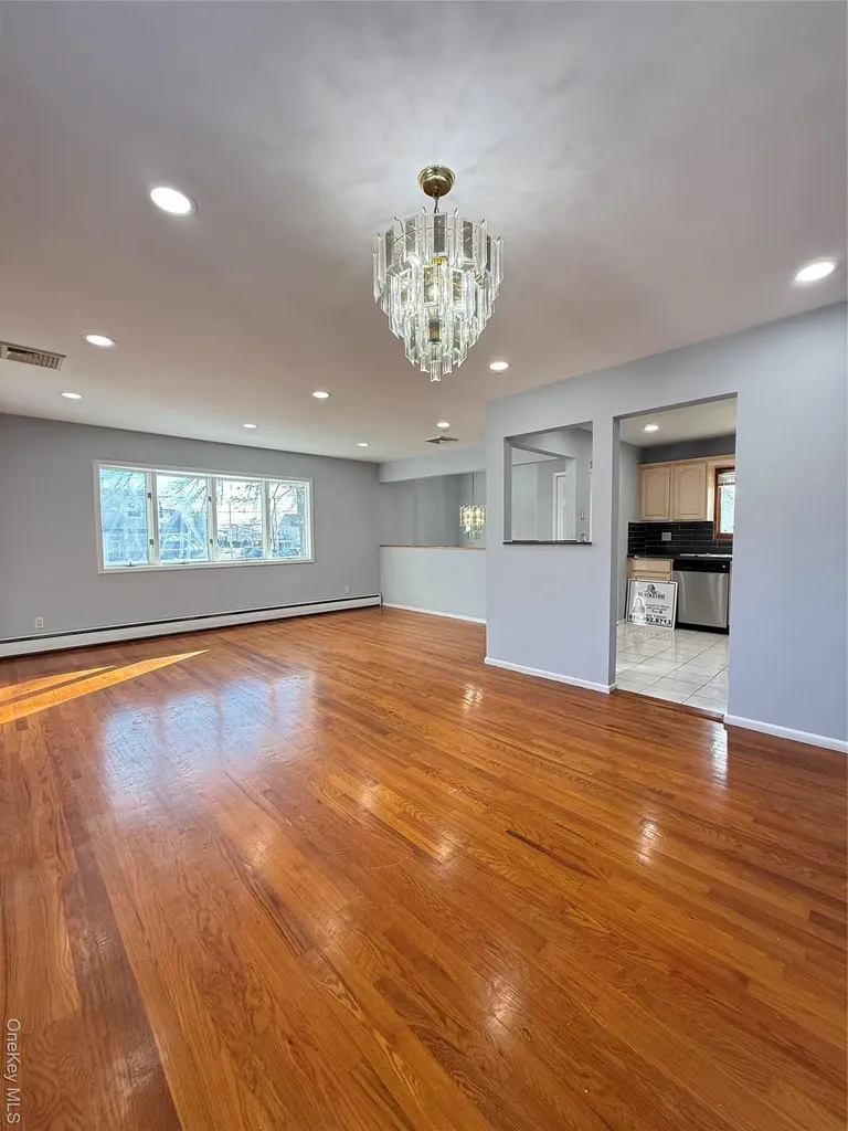 1003 Steele Boulevard Baldwin NY 11510