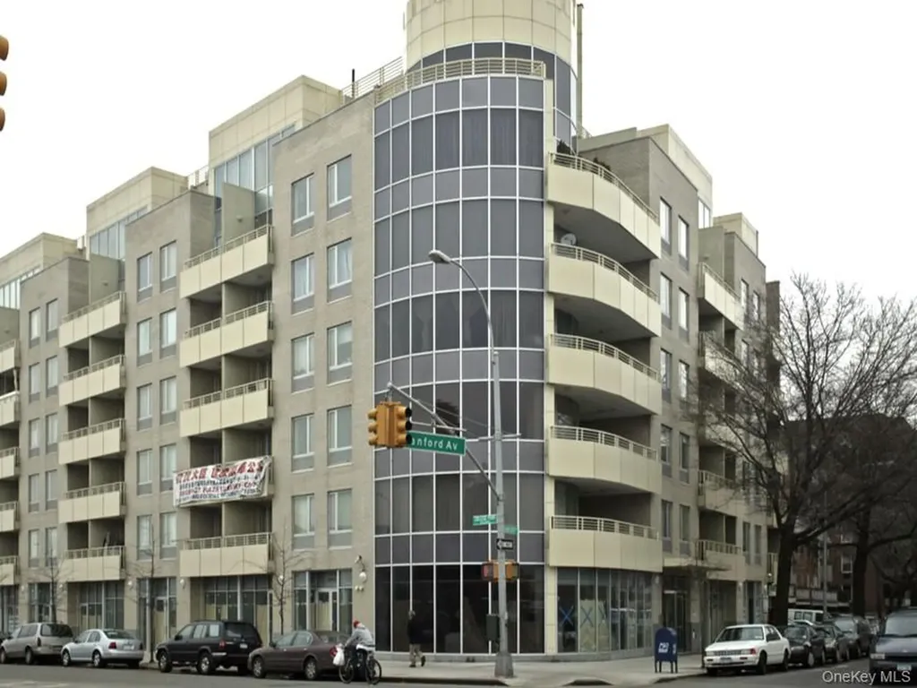 132-03 Sanford Avenue Flushing NY 11355