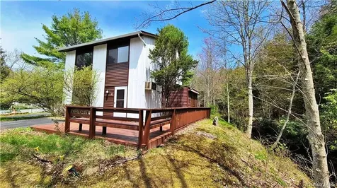 52 Medallion Road Kiamesha Lake NY 12751