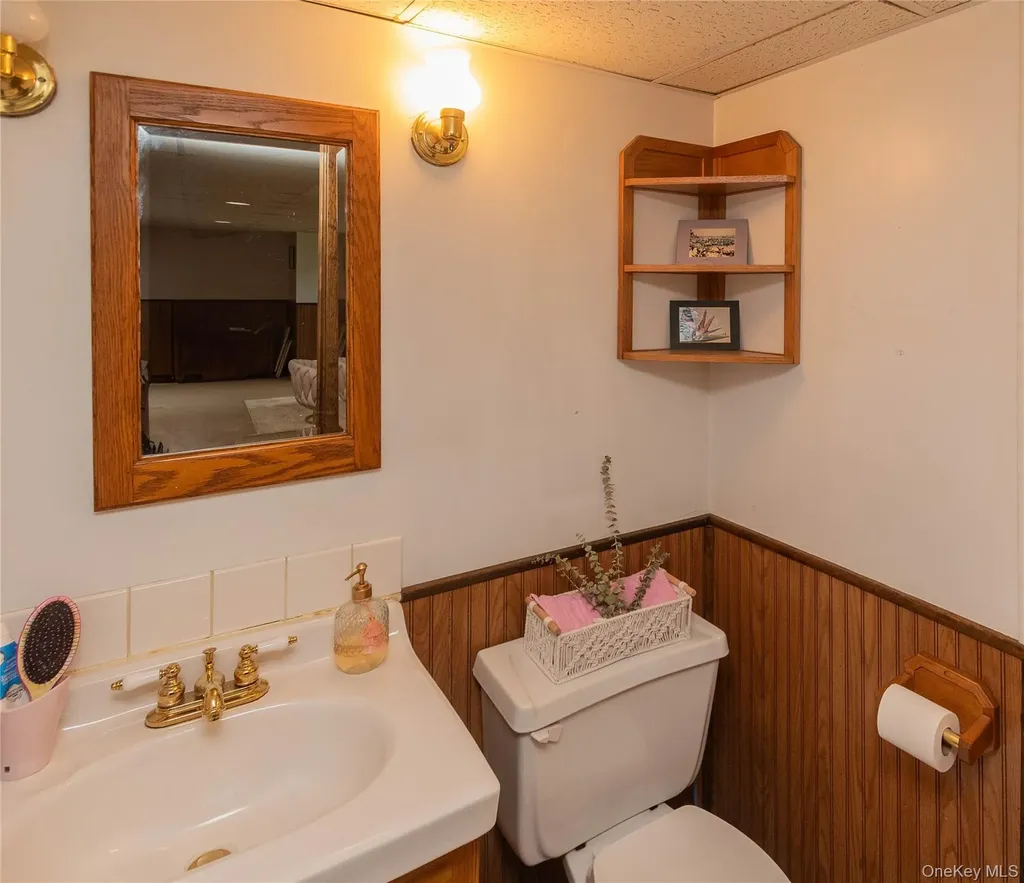 964 Pemart Avenue Peekskill NY 10566