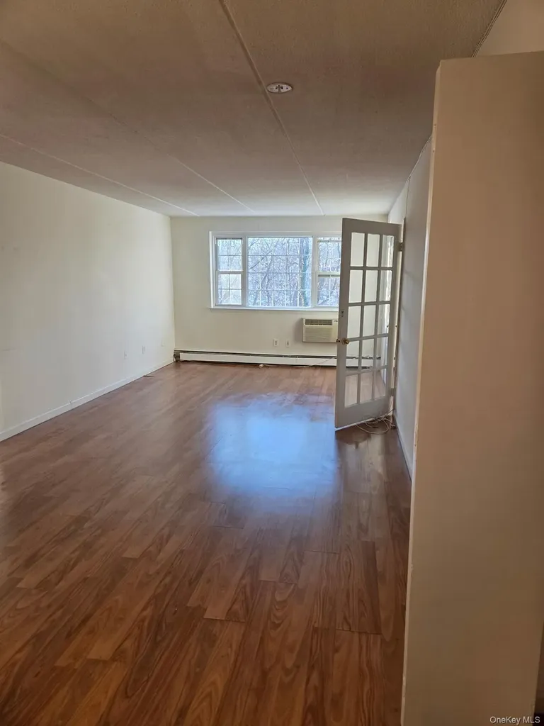 2 Consulate Drive Eastchester NY 10707