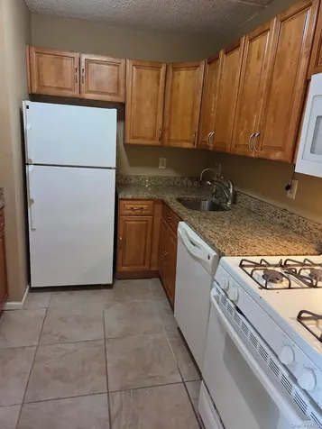 2 Consulate Drive Eastchester NY 10707