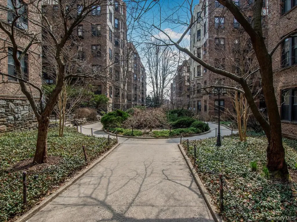 764 Brady Avenue Bronx NY 10462