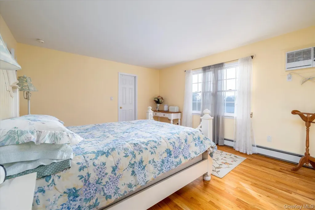 148 Amherst Road Valley Stream NY 11581