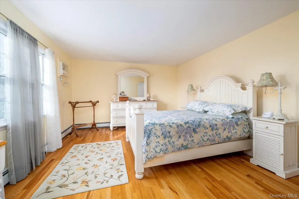 148 Amherst Road Valley Stream NY 11581