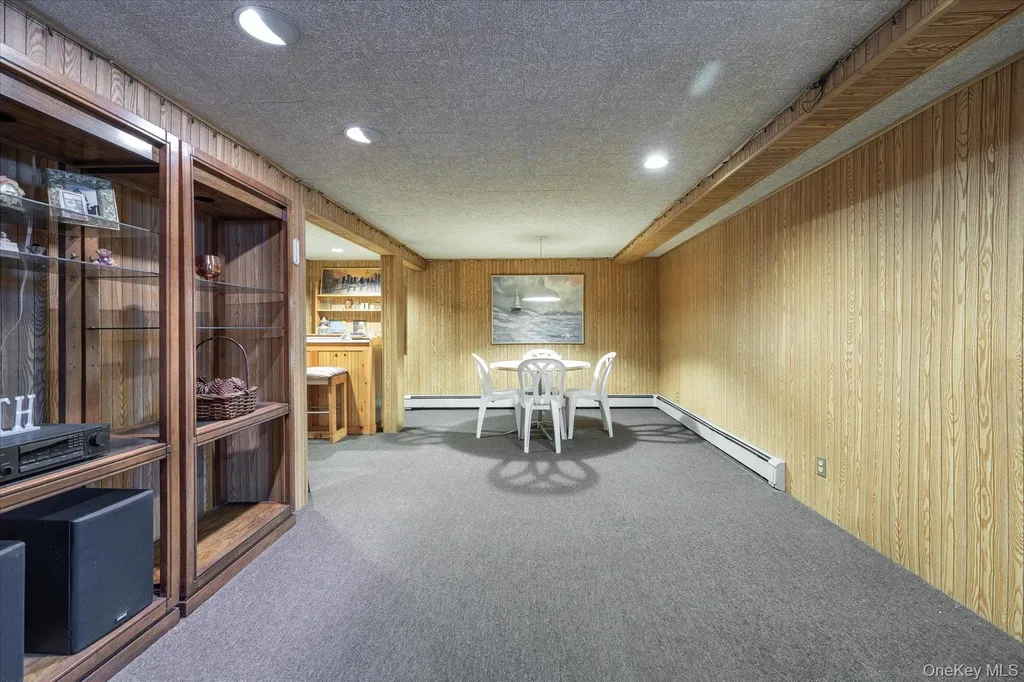 148 Amherst Road Valley Stream NY 11581
