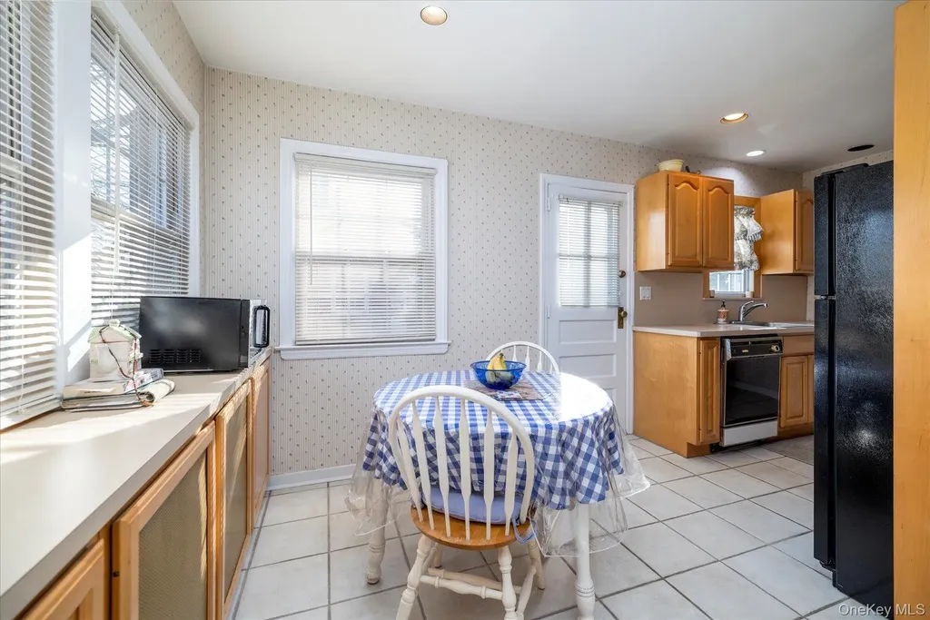 148 Amherst Road Valley Stream NY 11581