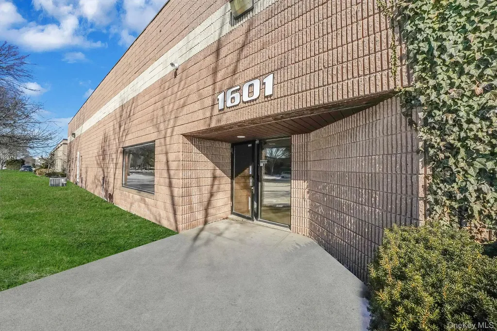 1601 Arctic Avenue Bohemia NY 11716