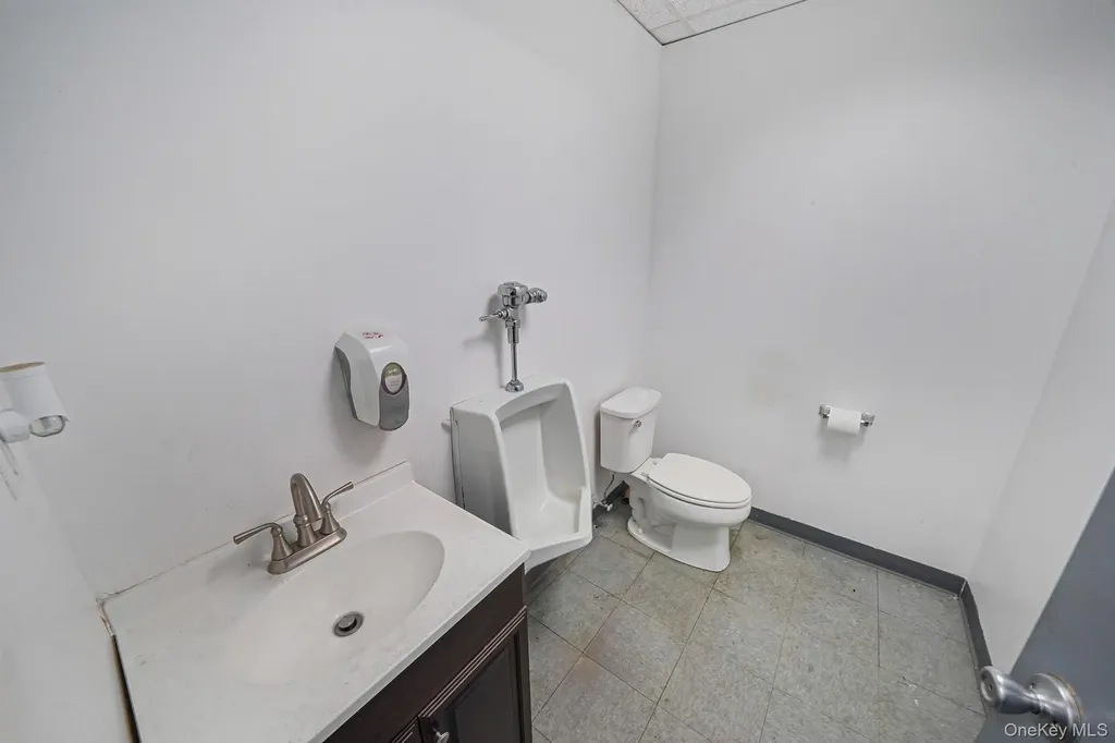 1601 Arctic Avenue Bohemia NY 11716