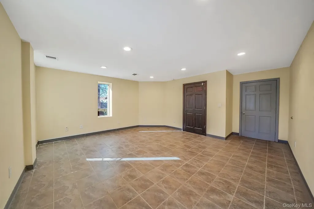 1601 Arctic Avenue Bohemia NY 11716
