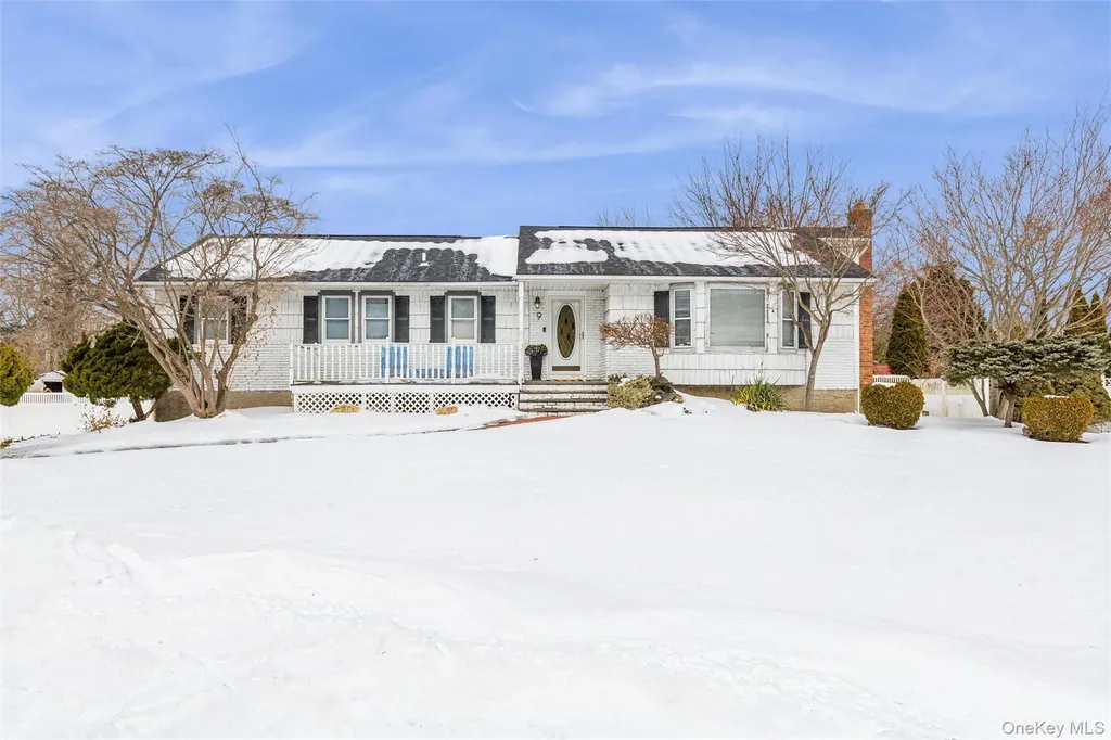 9 Almike Drive Centereach NY 11720