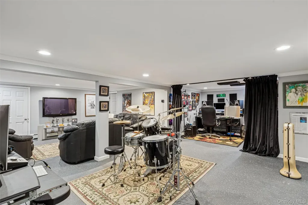 9 Almike Drive Centereach NY 11720