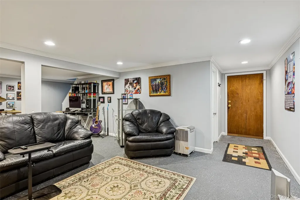 9 Almike Drive Centereach NY 11720