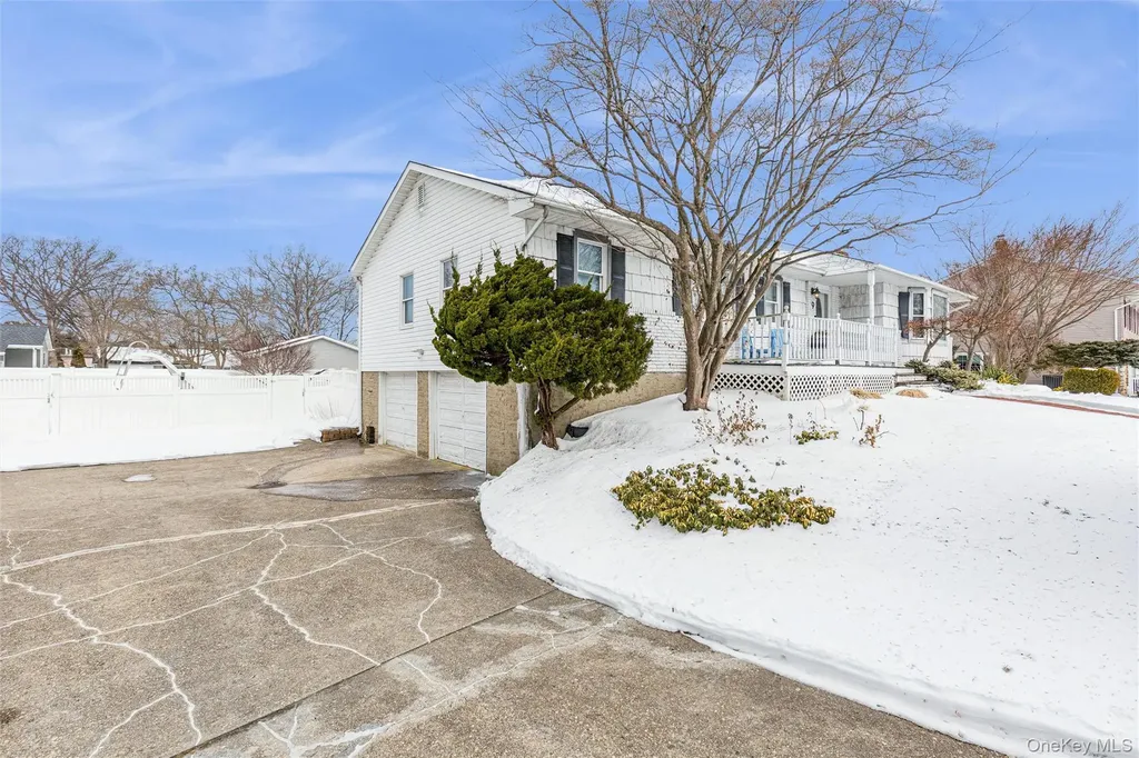 9 Almike Drive Centereach NY 11720