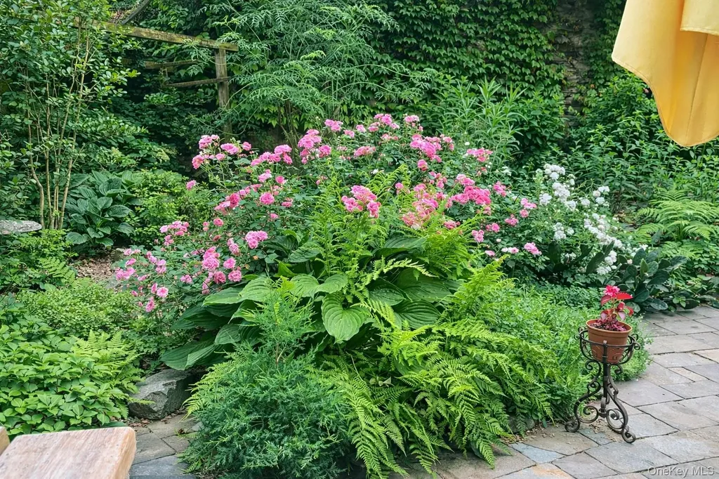 57 Gard Avenue Bronxville NY 10708