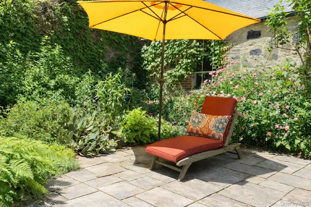 57 Gard Avenue Bronxville NY 10708