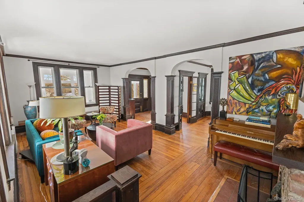 57 Gard Avenue Bronxville NY 10708