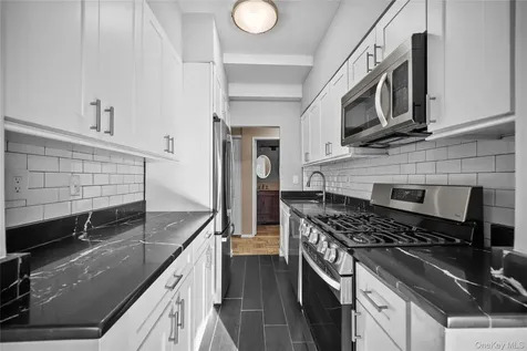 80 E Hartsdale Avenue Hartsdale NY 10530