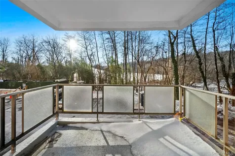 80 E Hartsdale Avenue Hartsdale NY 10530
