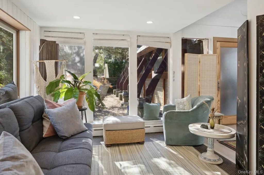 1 Burkeshire Drive Sag Harbor NY 11963
