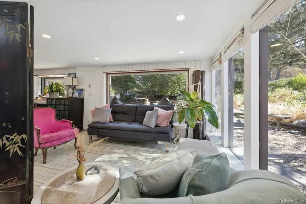 1 Burkeshire Drive Sag Harbor NY 11963
