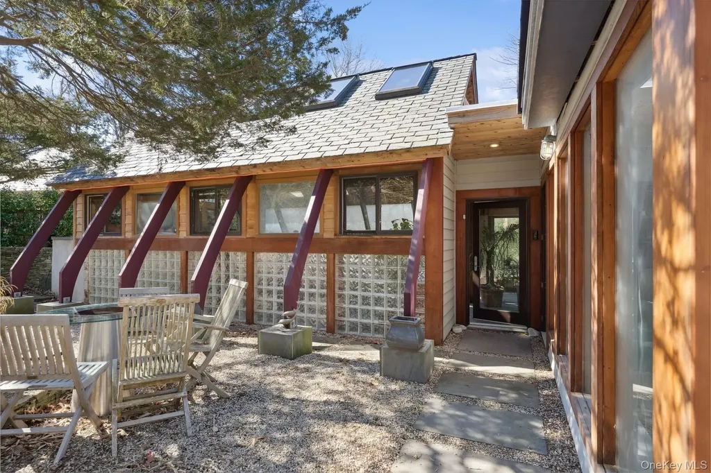 1 Burkeshire Drive Sag Harbor NY 11963
