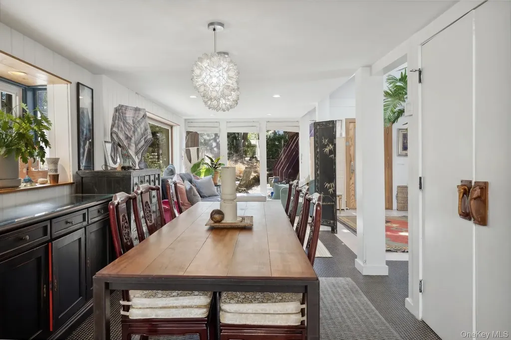 1 Burkeshire Drive Sag Harbor NY 11963