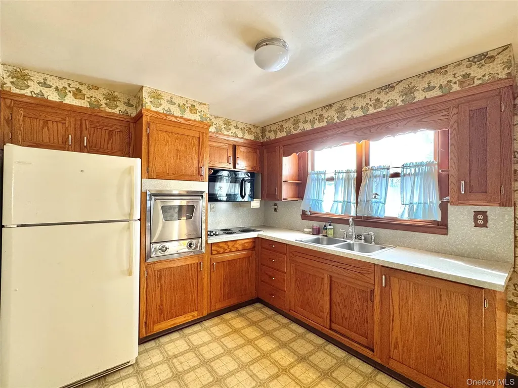 142 Broome Street Catskill NY 12414