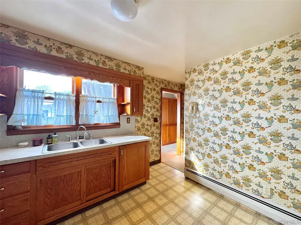 142 Broome Street Catskill NY 12414