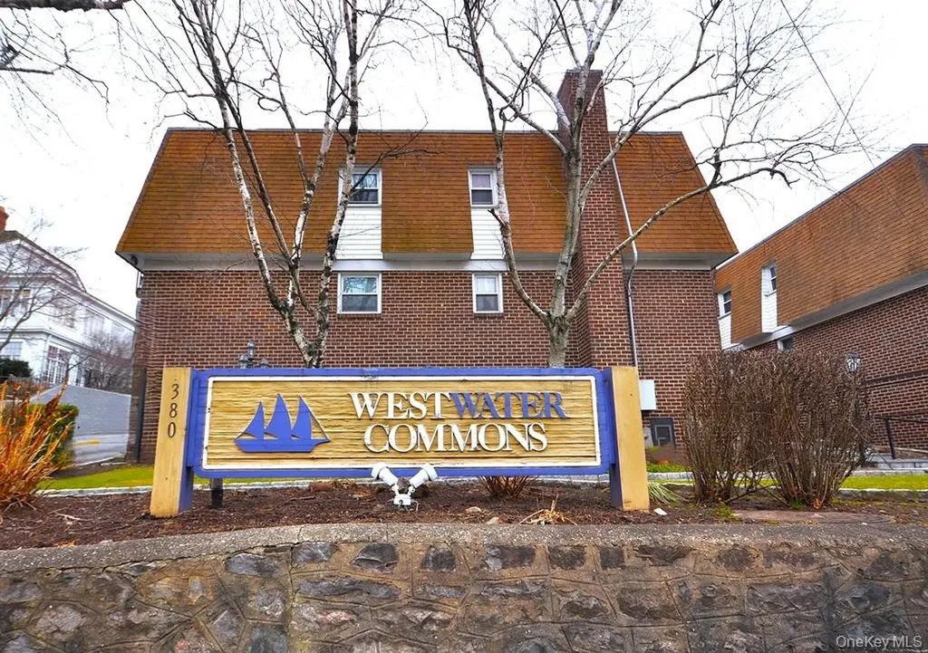 380 N Broadway Yonkers NY 10701