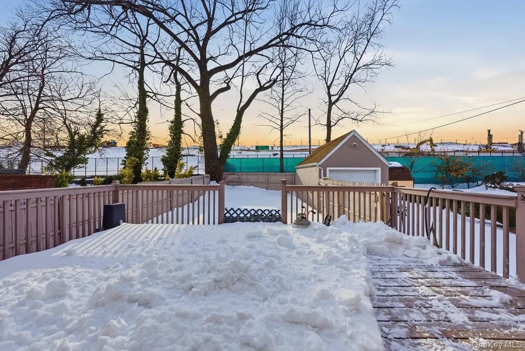 238 Kimball Terrace Yonkers NY 10704