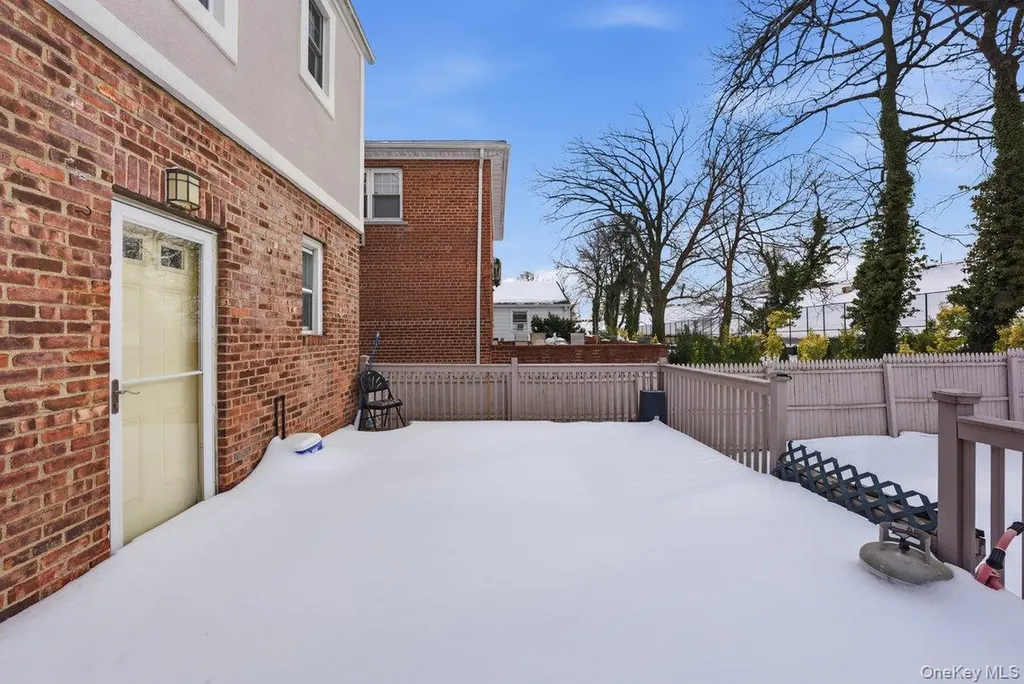 238 Kimball Terrace Yonkers NY 10704