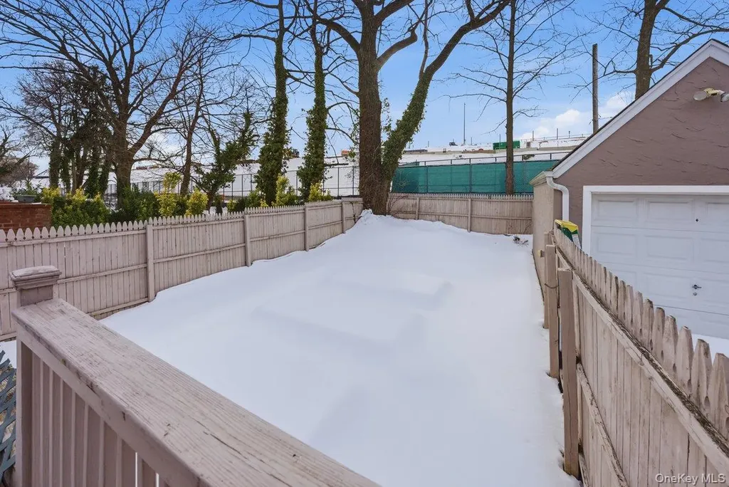 238 Kimball Terrace Yonkers NY 10704