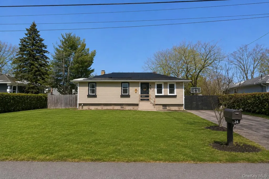 53 Floradora Drive Mastic NY 11950
