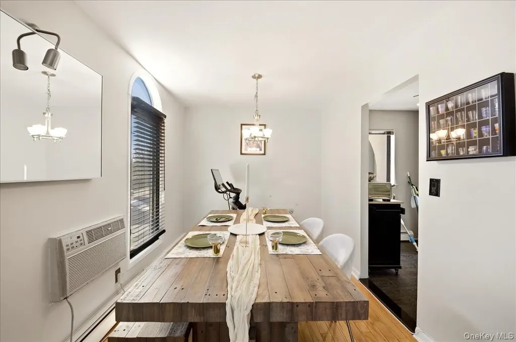 14 Granada Crescent White Plains NY 10603