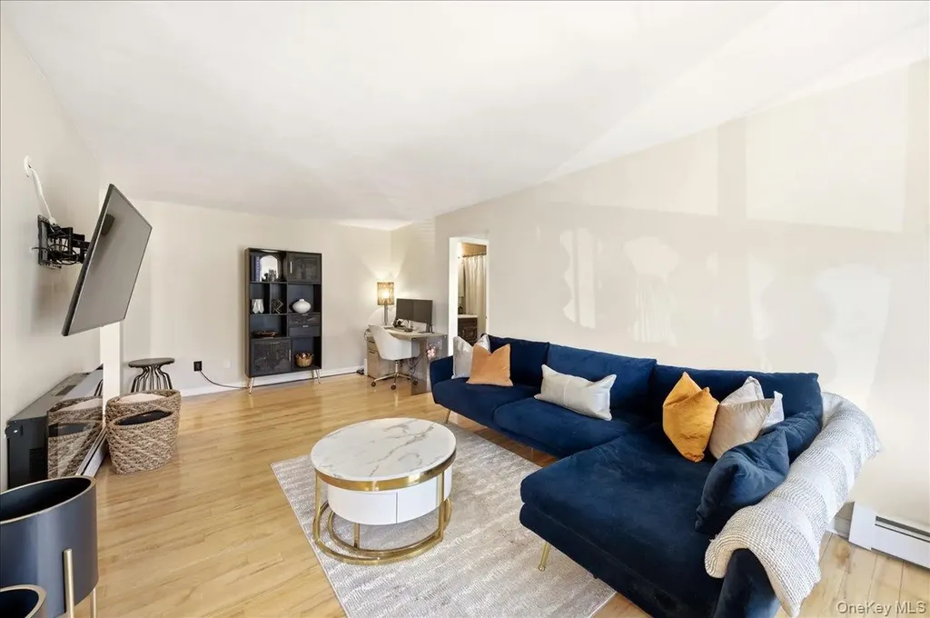 14 Granada Crescent White Plains NY 10603
