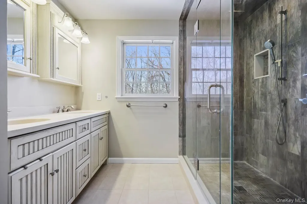 10 Jennifer Lane Carmel NY 10512
