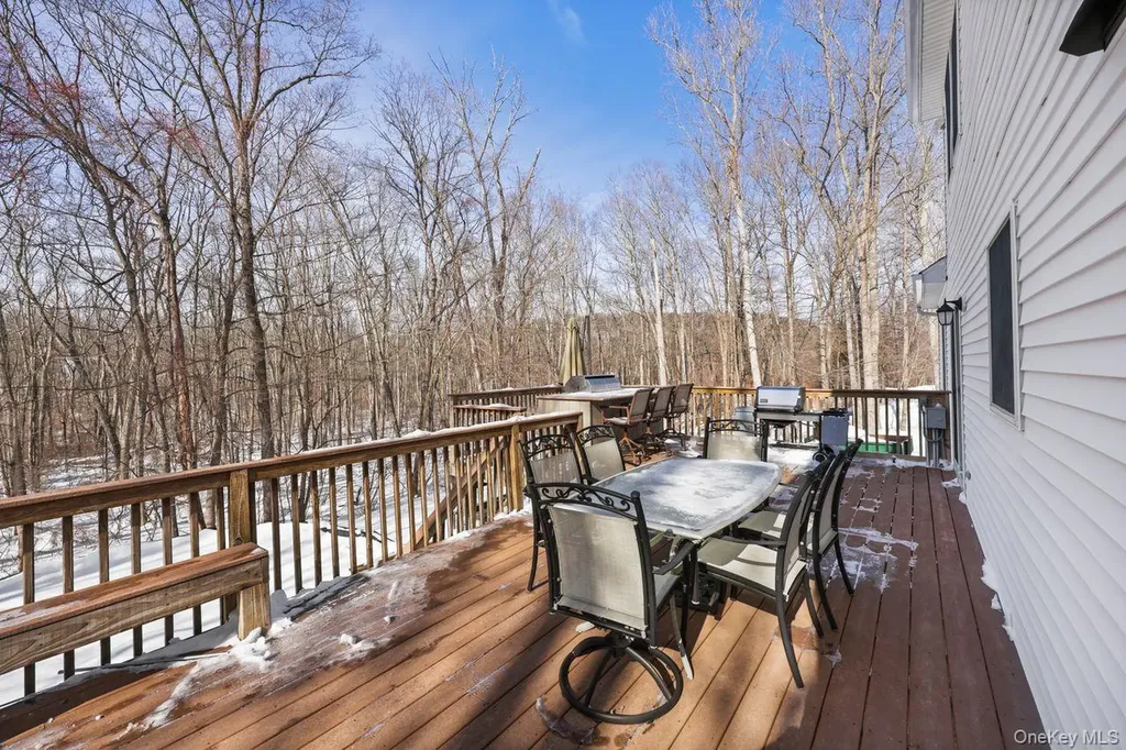 10 Jennifer Lane Carmel NY 10512