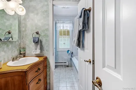 1003 Holly Stream Court Brewster NY 10509