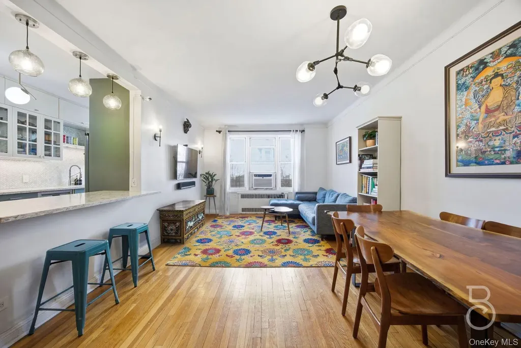 76-12 35th Avenue Jackson Heights NY 11372
