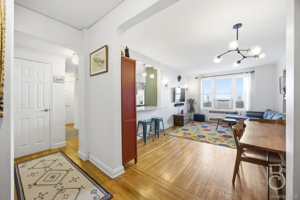 76-12 35th Avenue Jackson Heights NY 11372