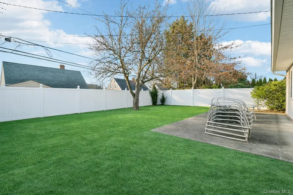56 Jester Lane Levittown NY 11756