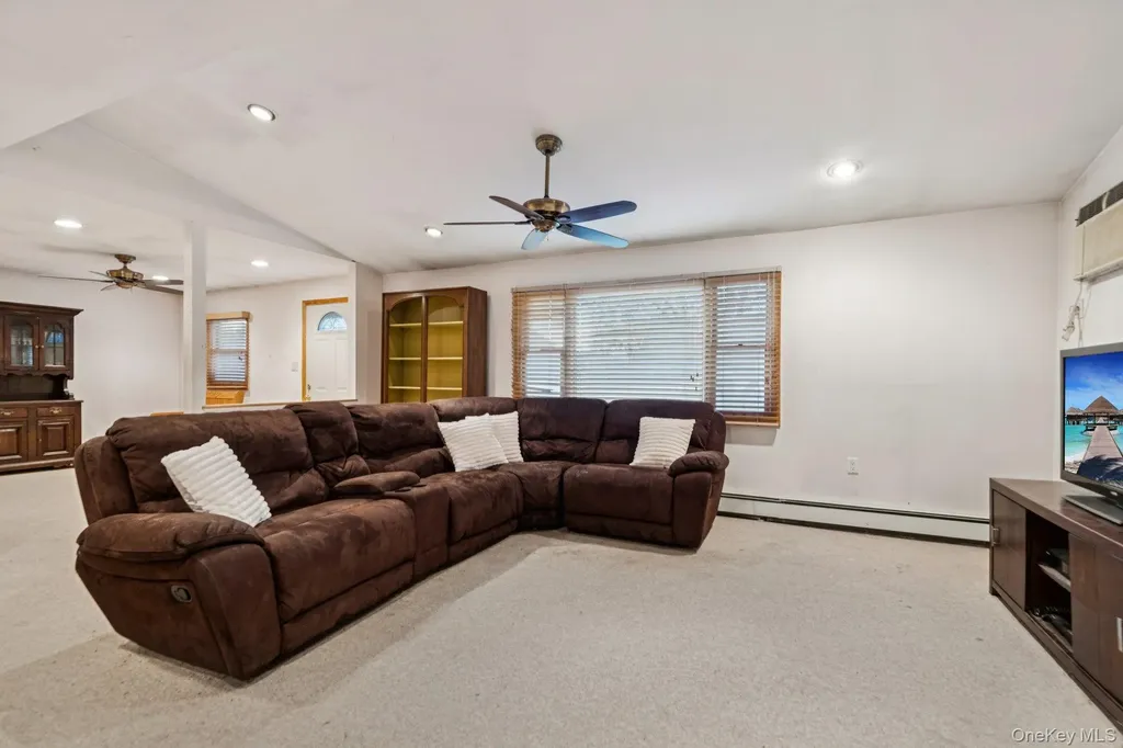 56 Jester Lane Levittown NY 11756