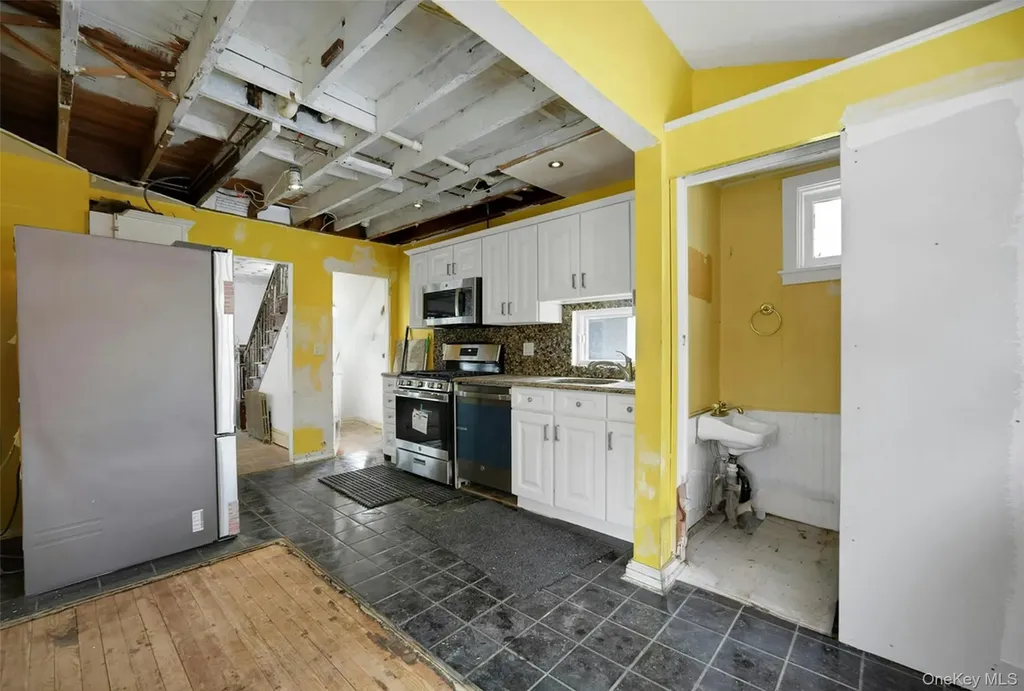 22 Orchard Street Suffern NY 10901